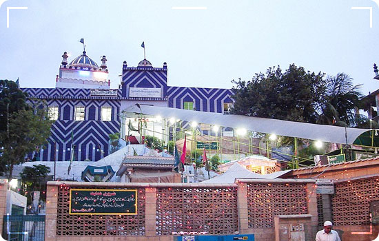 Shrine-of-Hazrat-Shah-Abdul-Ghazi