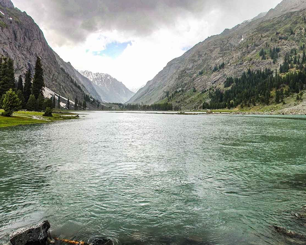 Places in Swat Valley: Mahodand Lake