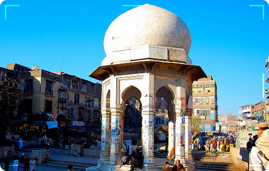 Travel Guide Of Peshawar Tours: Yadgaar Chowk Peshawar