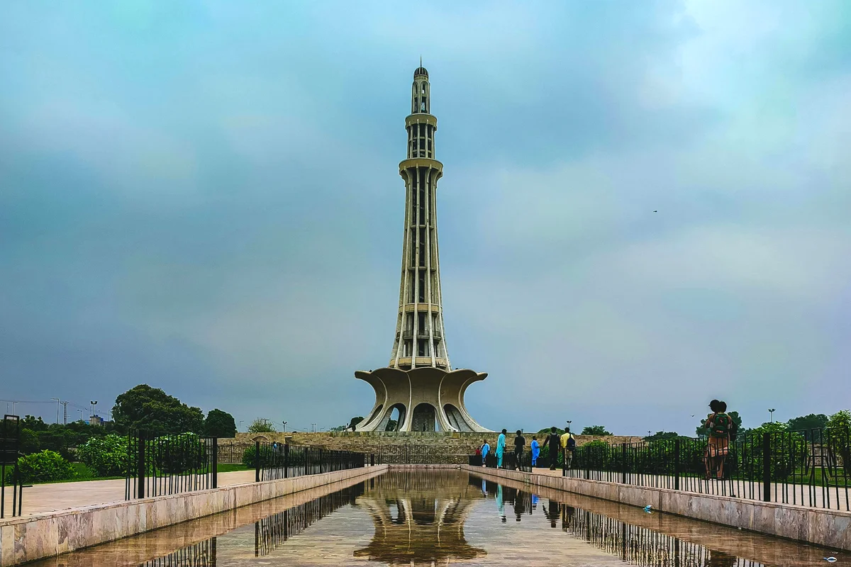 10 Facts About Minar e Pakistan - Pakistan tour n travel