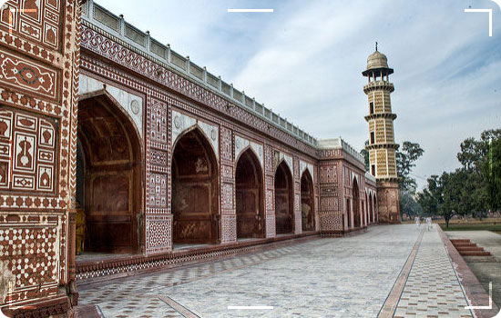 Places Of Lahore: Maqbara Jahangir