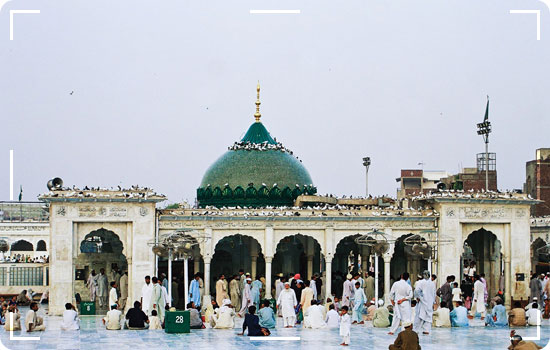 Places Of Lahore: Data Darbar Lahore
