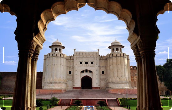 Places Of Lahore: Shahi Qila