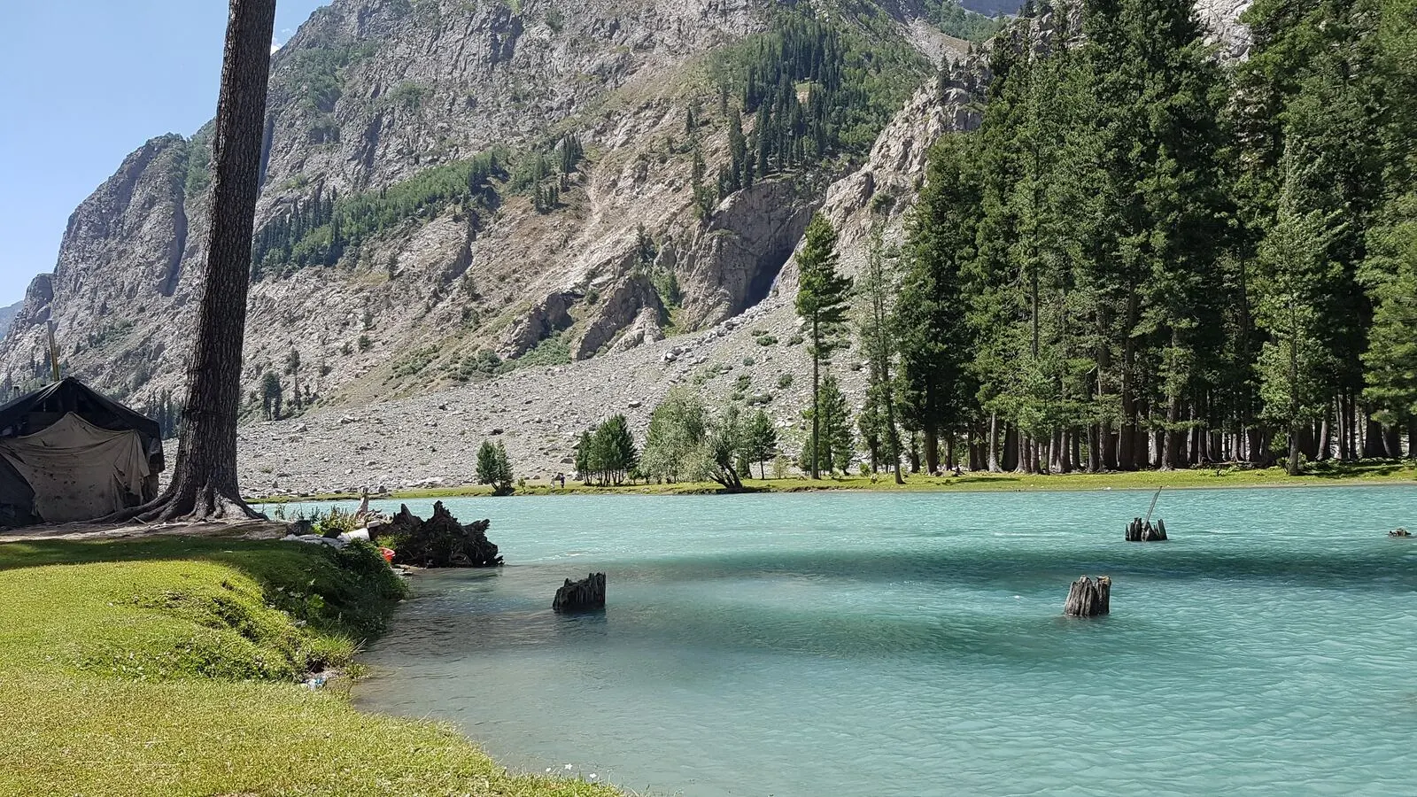 Top 10 Tourist Places To Visit In 2024- Pakistan Best Sites for Tour 2024: Swat Valley 