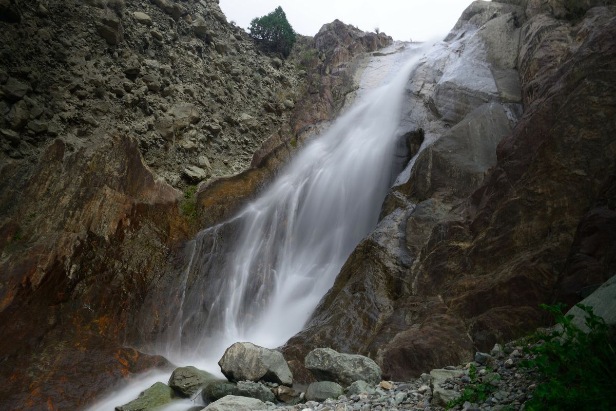 List of Stunning Waterfalls In Pakistan