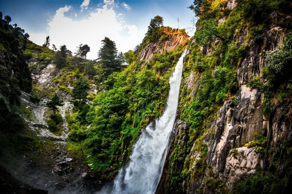 List of Stunning Waterfalls In Pakistan