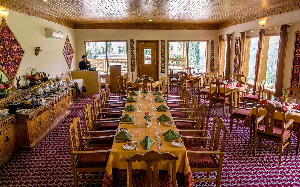 hunza serena inn jpeg