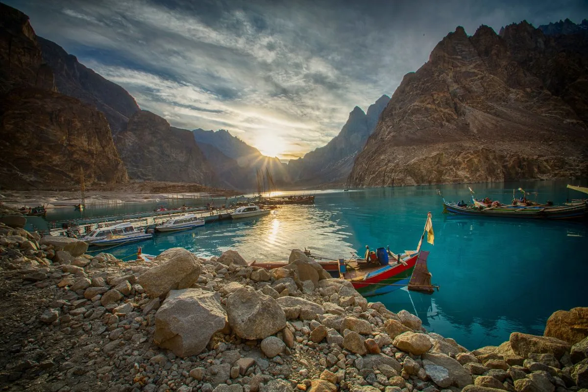 Family Places In Pakistan- Family Vacations in PakistanFamily Places In Pakistan- Family Vacations in Pakistan
