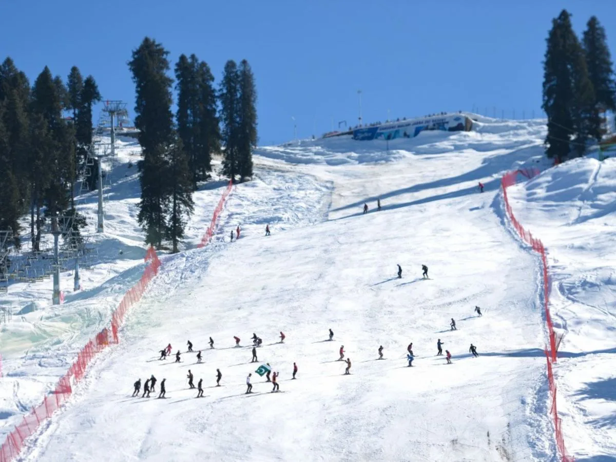 Winters in Pakistan: Skining Outdoor Activity in winter