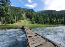 Azad Kashmir Tour Packages - Neelum Valley Tour Packages Book your tour with us at the best prices to AJK