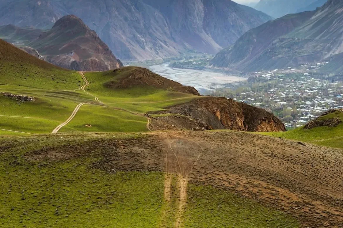 Qaqlasht Meadows Chitral - Magnificent Beauty - Pakistan Tour and travel