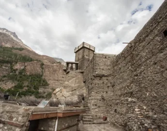 Alti Fort - Hunza tourist Attraction - Best hunza tourist spot cover in hunza tour