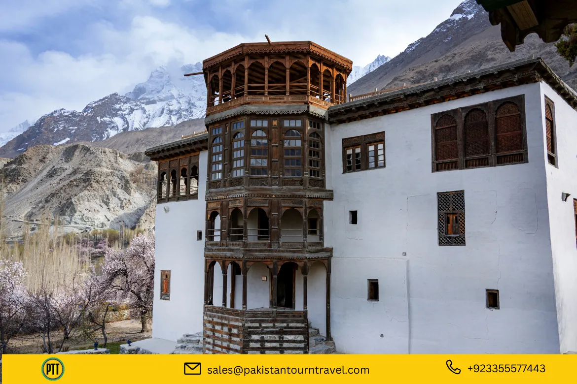 Khaplu fort is another reason why skardu trends all year long, it is one of the ancient fort in Skardu, a must visit place