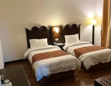 Hunza Darbar Hotel - Standard Twin Room Standard Twin Room with two single beds at Hunza Darbar Hotel Karimabad